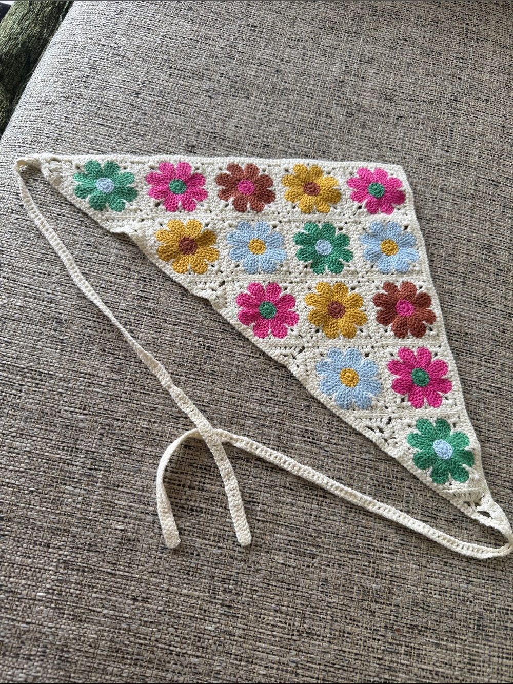 Floral Thad Crochet Scarf
